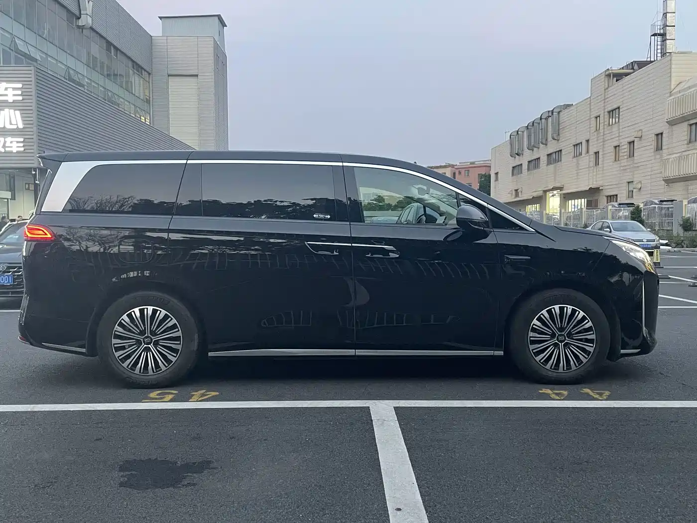 BYD Xia 2025 2025 DM-i 1.5T 180km Excellence