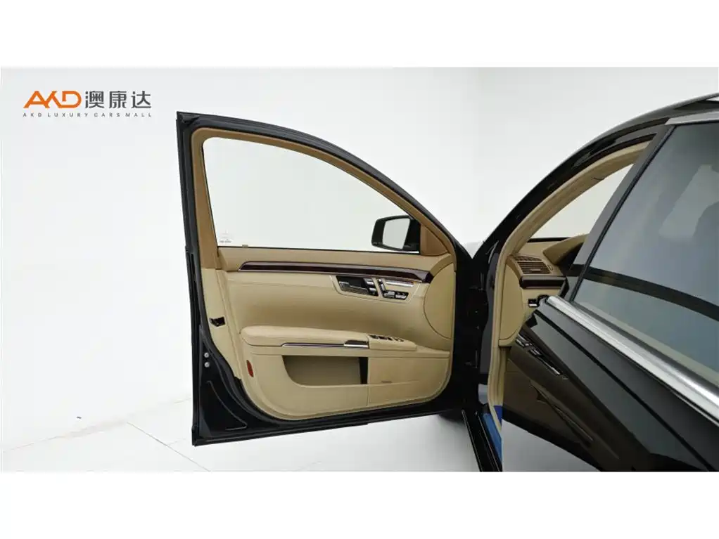Mercedes-Benz S-Class 2010 S 500 L 4MATIC фото 10