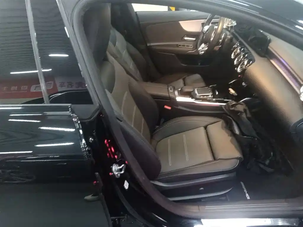 Mercedes-Benz CLA AMG 2022 AMG CLA 35 4MATIC фото 25