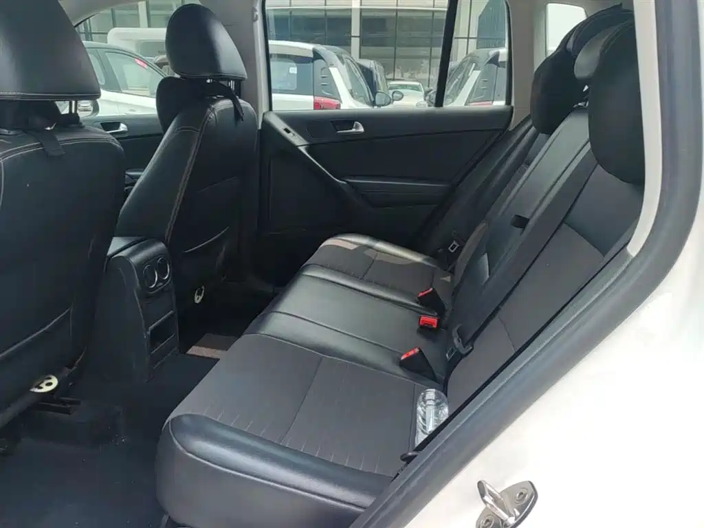 Volkswagen Tiguan 2016 280TSI Automatic 2WD Silk Road Fashion Edition фото 17