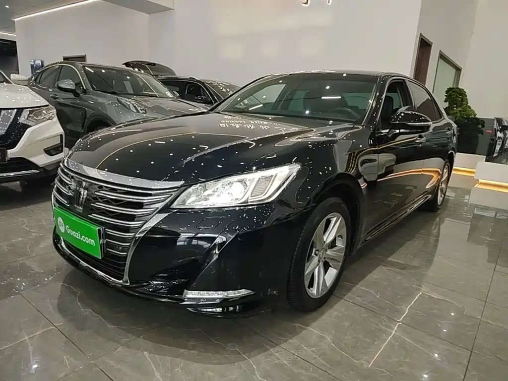 Toyota Crown 2015 — пригон из Китая