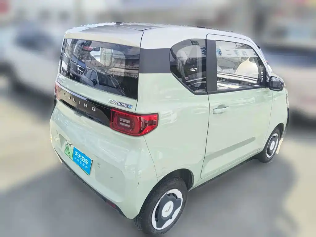 Photo 2 - Wuling Motors Hongguang MINIEV