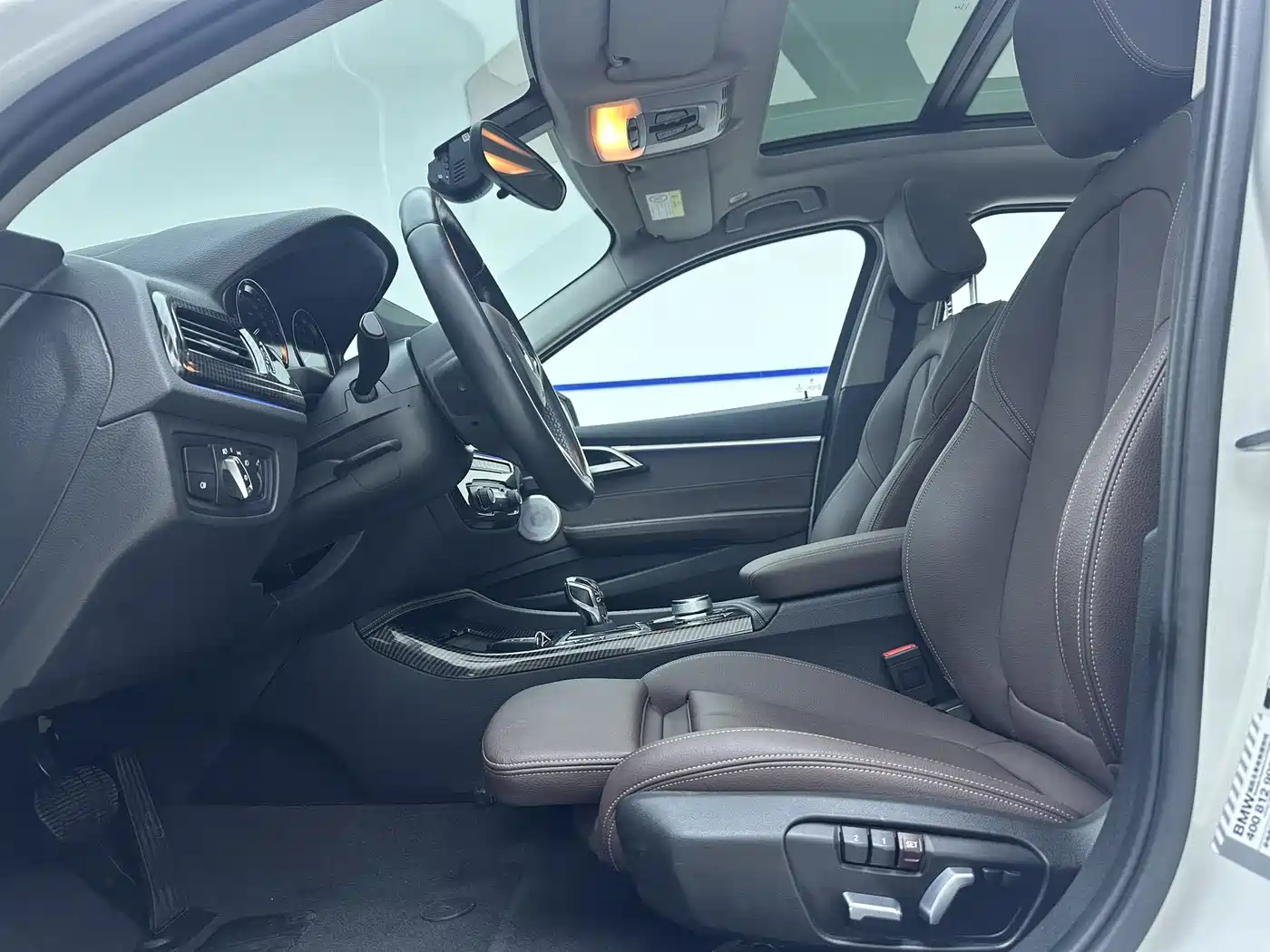 BMW 1 Series 2021 120i M Sport Shadow Edition фото 7