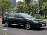 Фото 3 - Toyota Camry