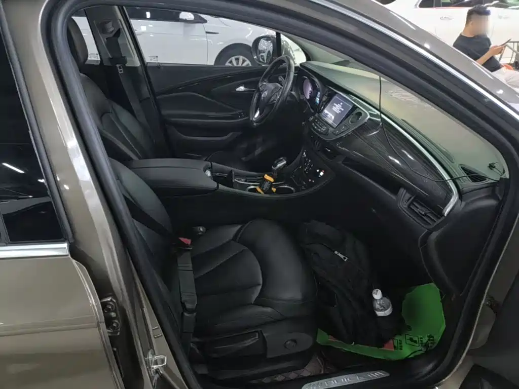 Фото 25 - Buick Envision Plus