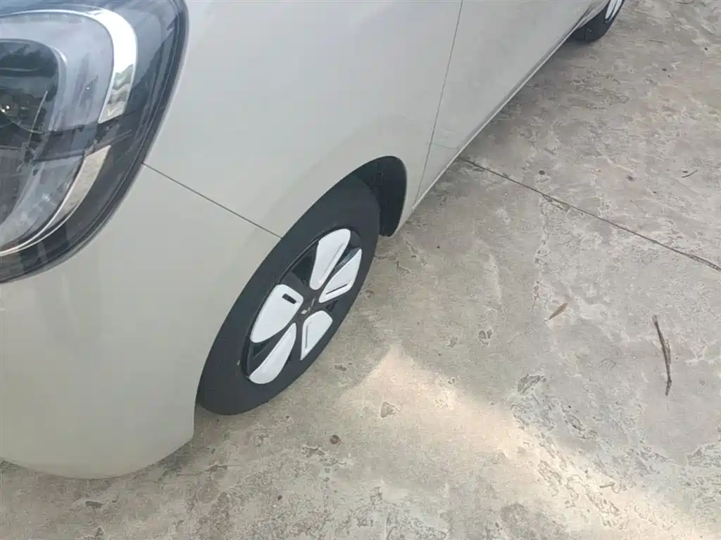 Wuling Motors Hongguang MINIEV 2026 2025 4-Door Advanced