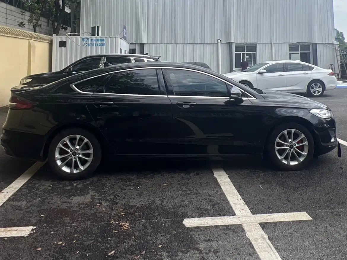 FORD MONDEO