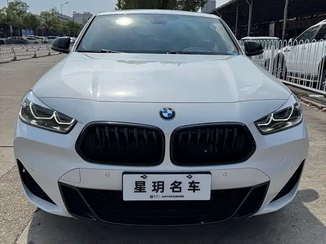 BMW X2 2023 sDrive25i M Sport Shadow Edition — фото 1
