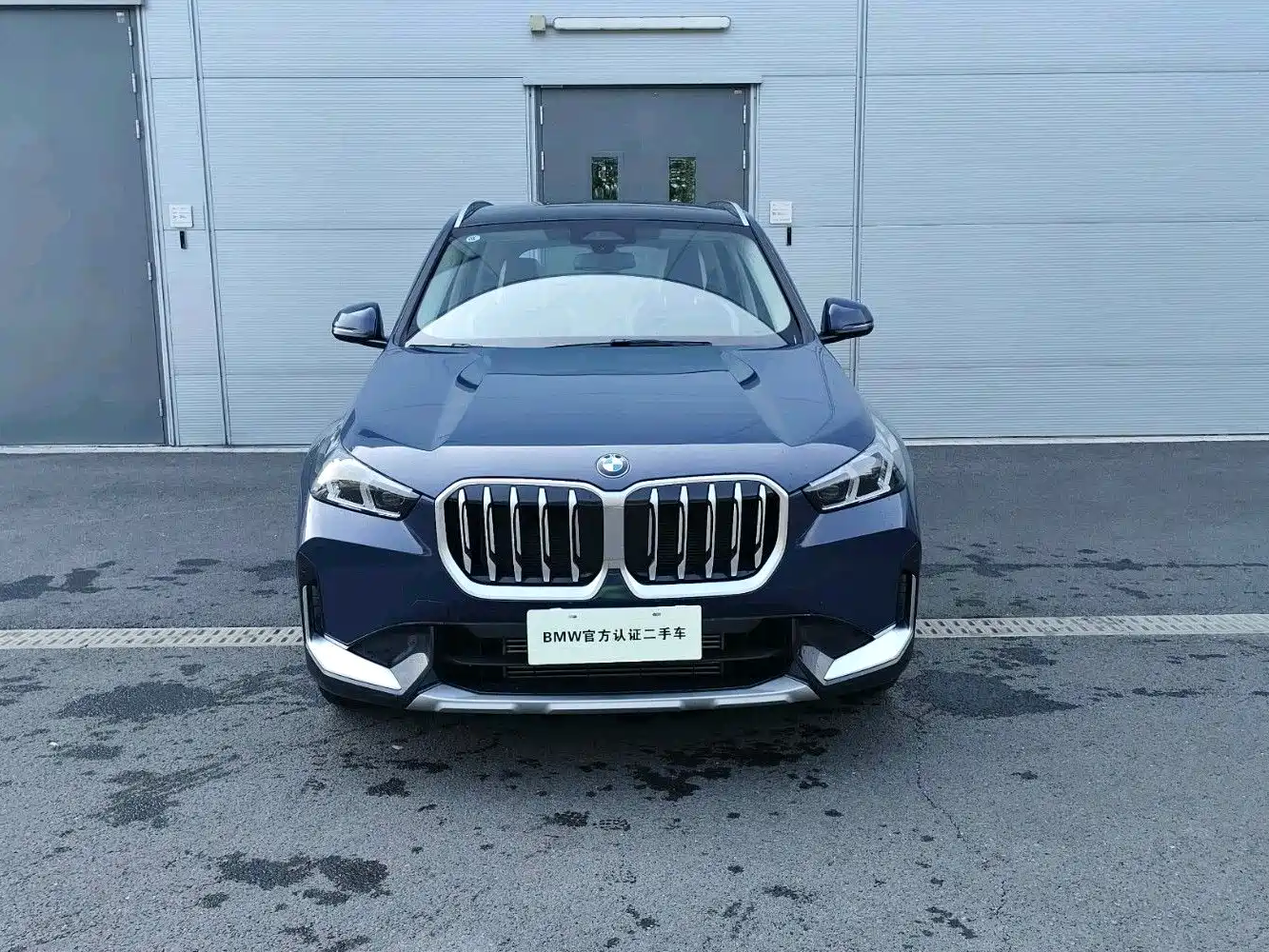 Photo 2 - BMW X1