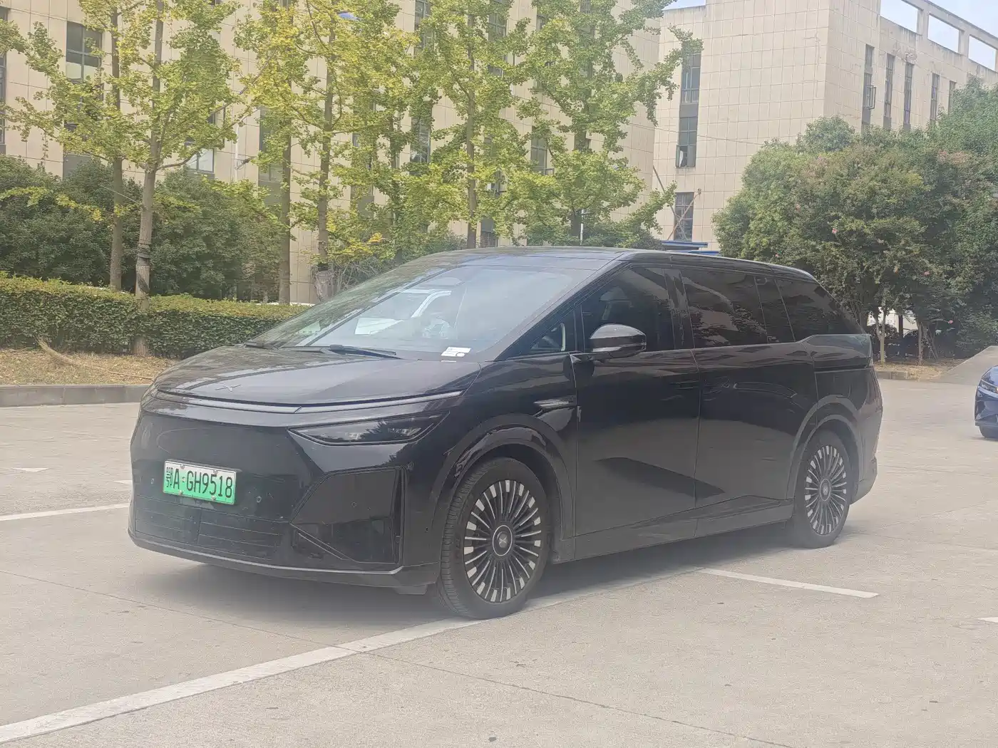 2026 XPeng X9