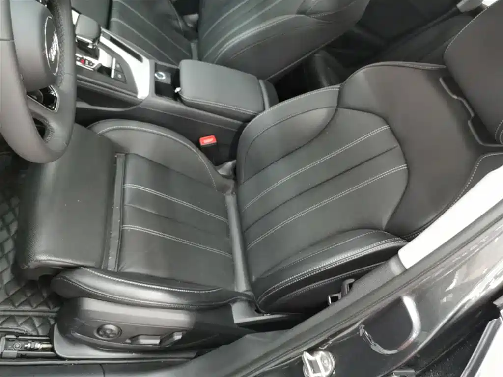 Audi A4L 2023 40 TFSI Fashion Dynamic фото 15