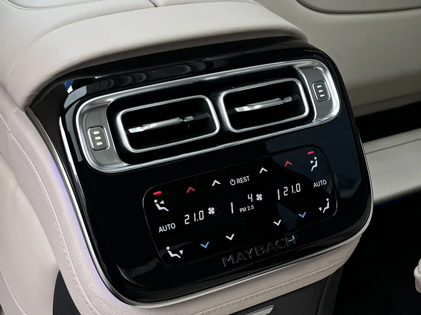 Mercedes-Benz Maybach S-Class 2024 Facelift S 480 4MATIC фото 23