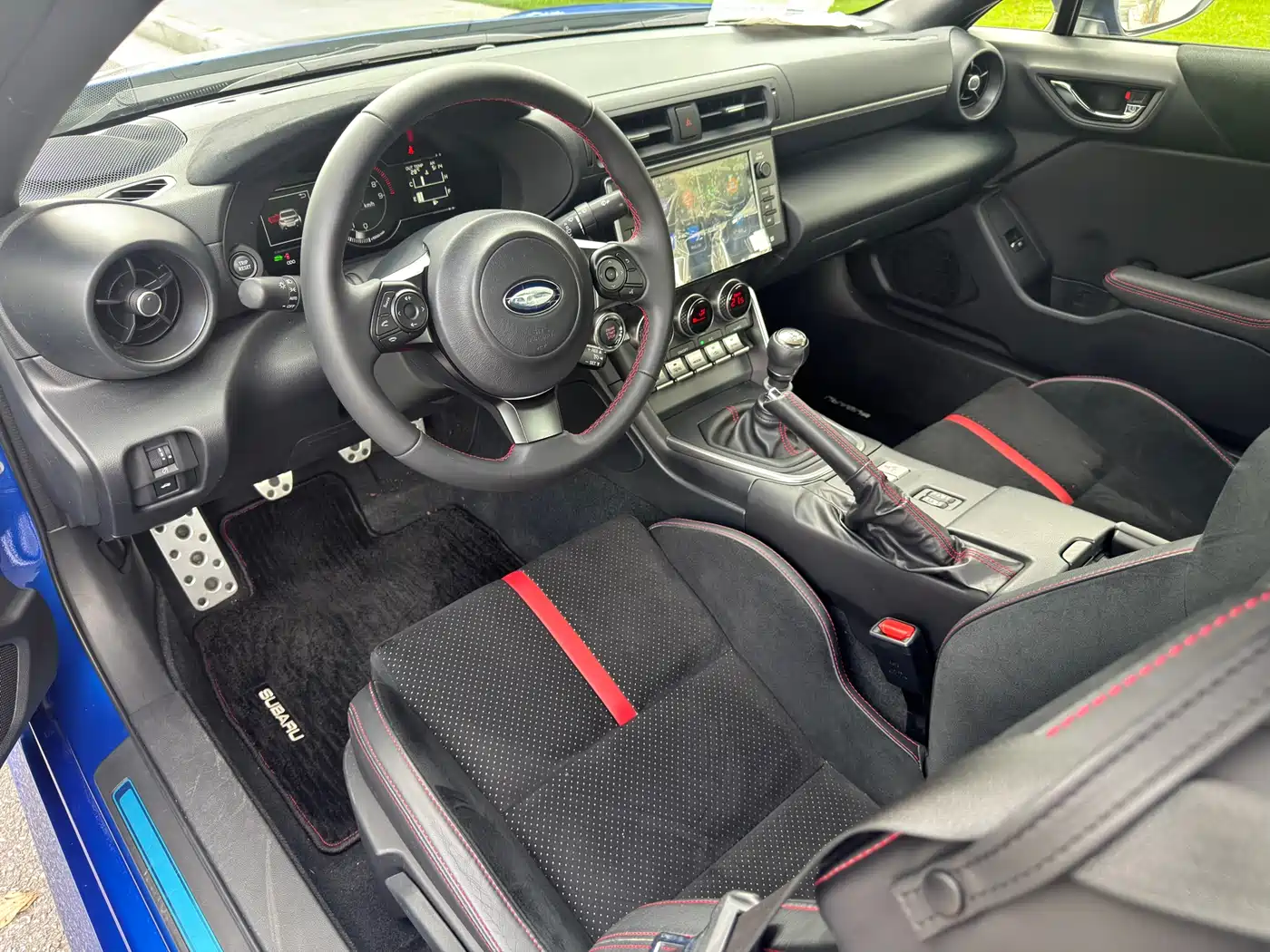 Subaru BRZ 2022 2.4L Manual фото 8