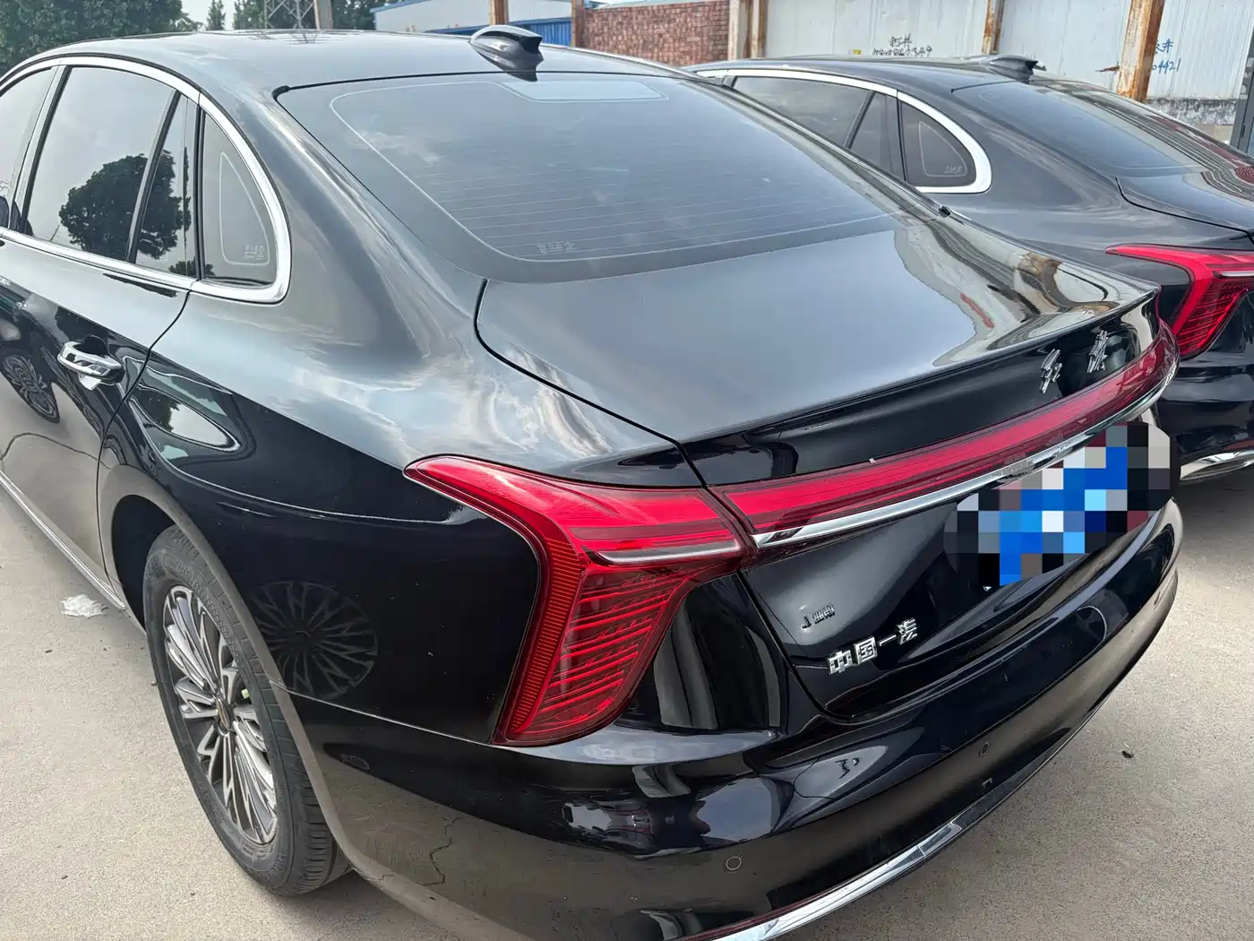 Hongqi H5 2025 1.5T DCT Qiyue 500,000 Units Commemorative Edition фото 7