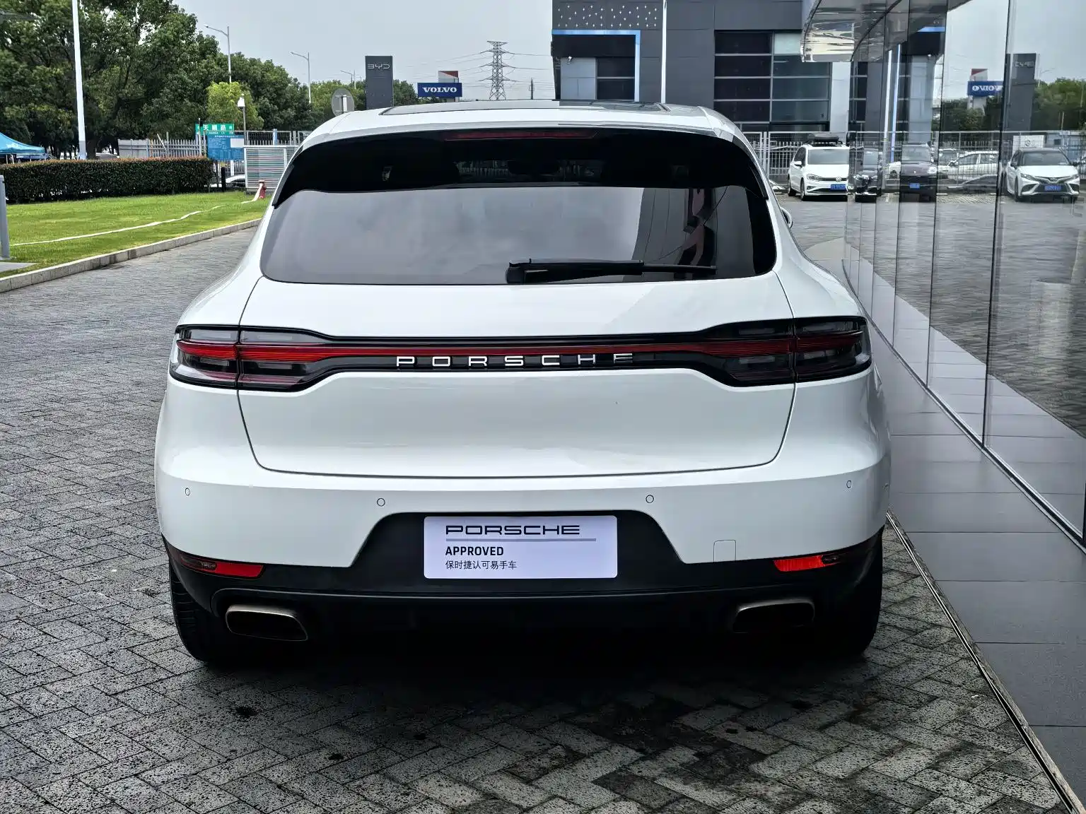 Фото 10 - Porsche Macan
