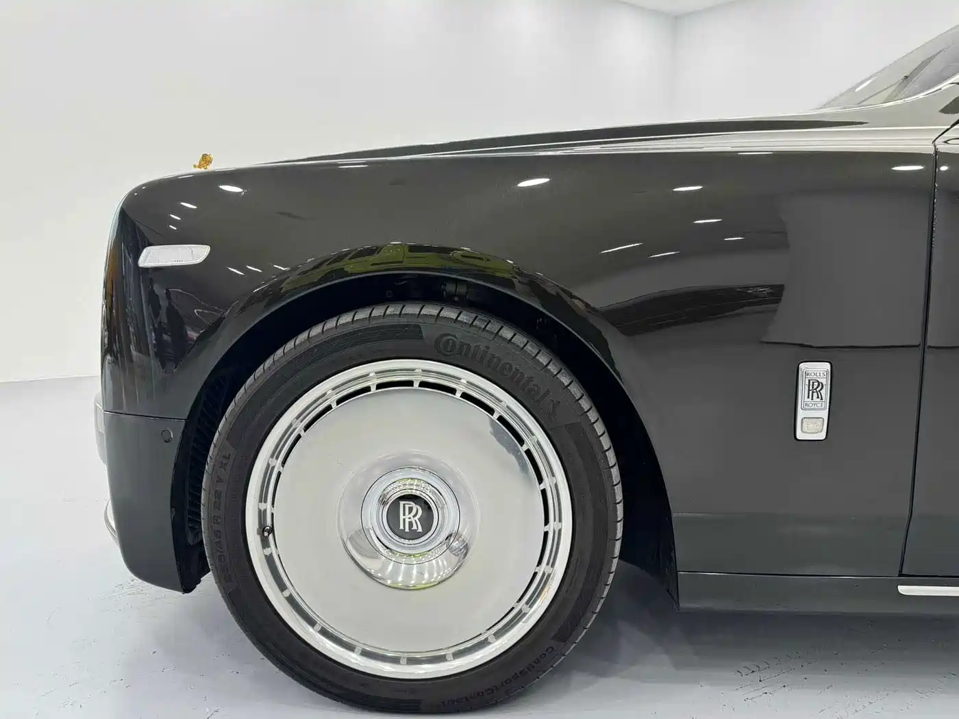 Rolls-Royce Phantom 2023 2018 6.7T Long Wheelbase Version