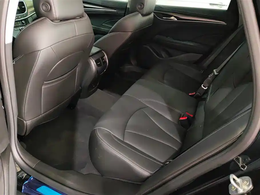 Buick LaCrosse 2022 652T Luxury фото 11