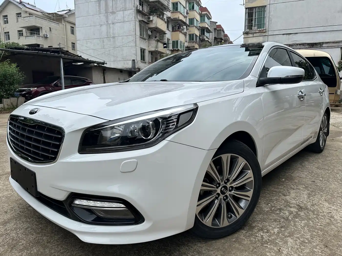 Kia K4 2014 Model 1.8L Automatic LUX