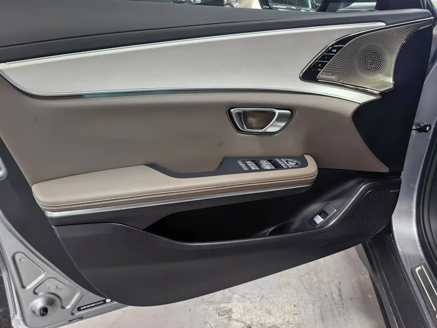 BYD Han 2025 DM-i 125KM Premium фото 13
