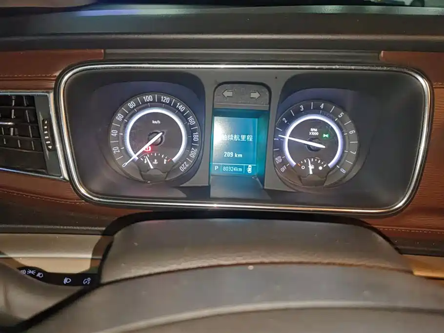 Buick GL8 2018 28T Luxury Model China VI фото 14