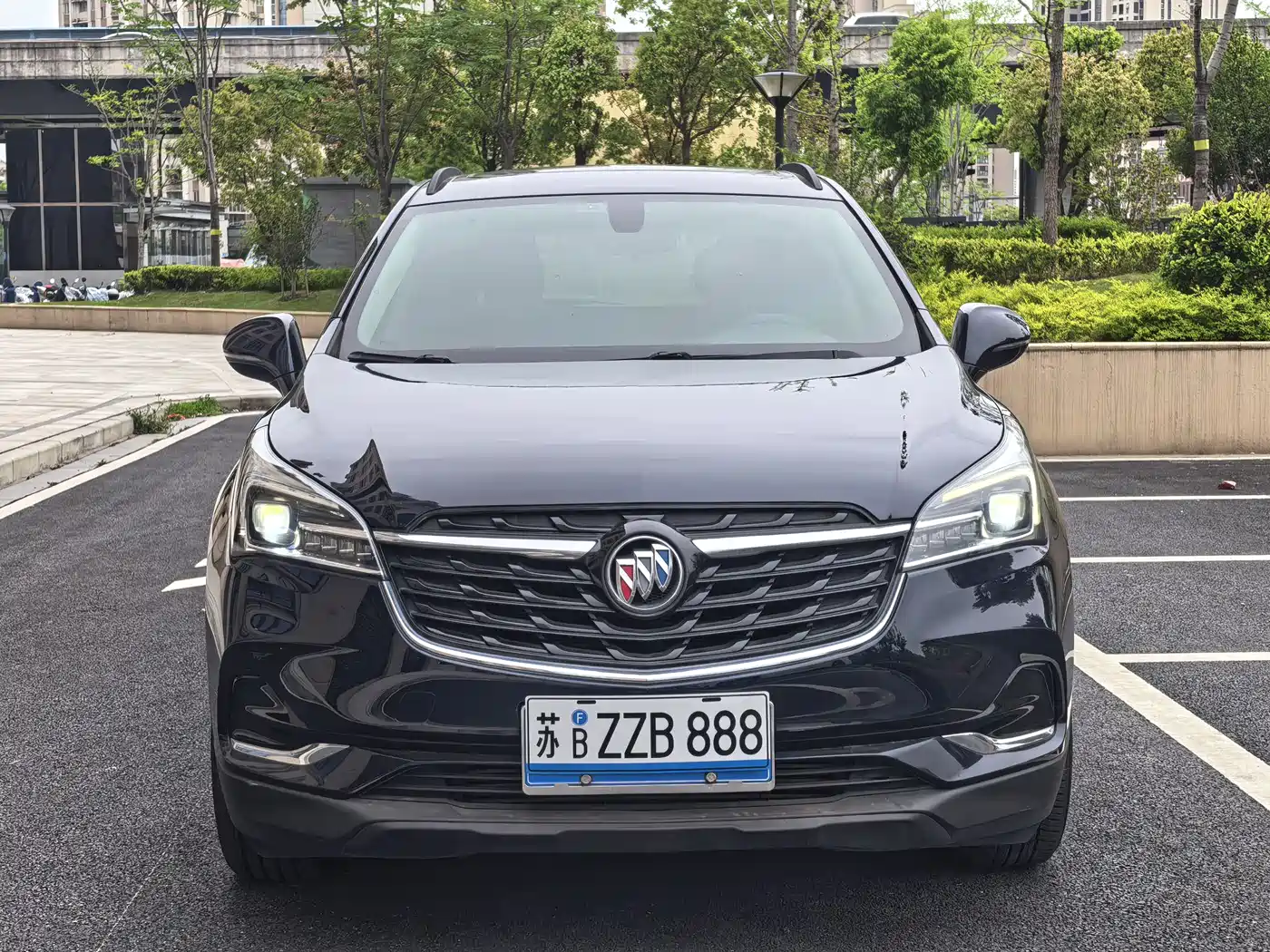 Buick Envision Plus 2020 20T FWD Leading фото 2