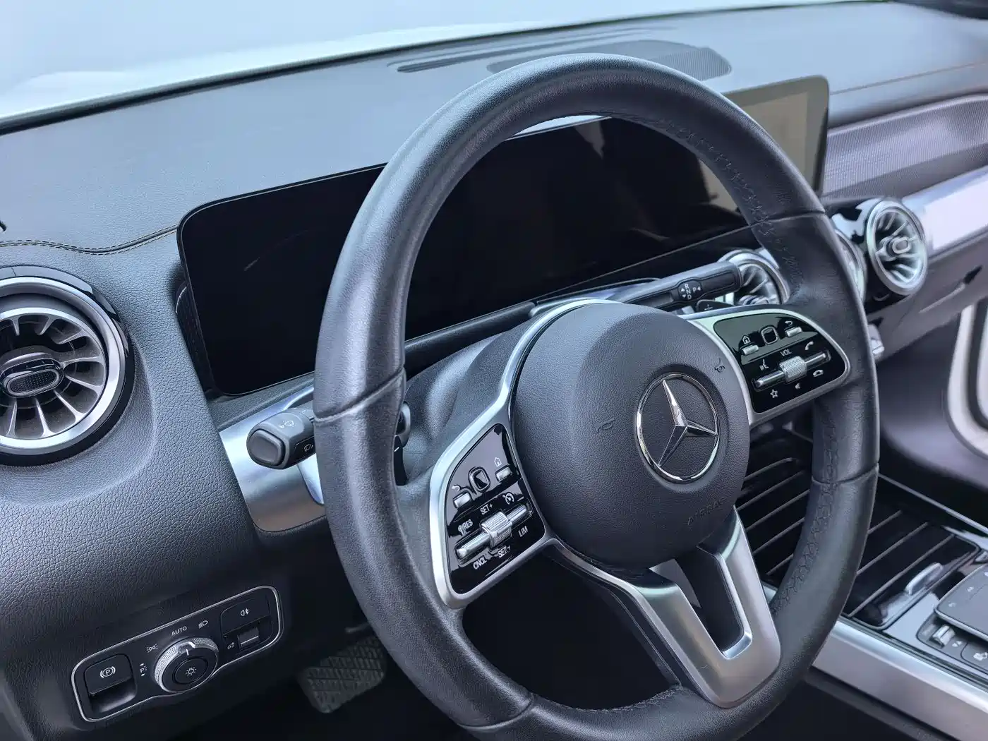 Mercedes-Benz GLB 2023 GLB 220 Style фото 10