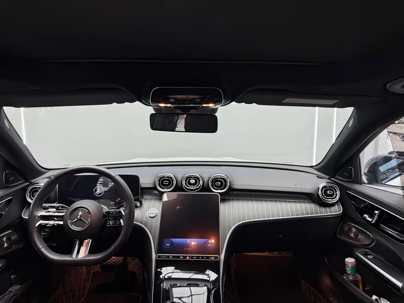 Mercedes-Benz C-Class 2023 C 260 L Night Edition Sport фото 11