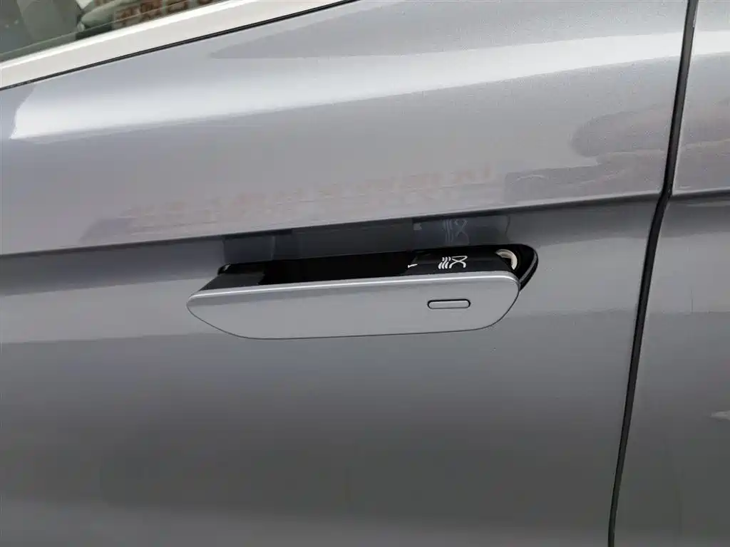 BYD Han 2023 DM-i Champion Edition 121KM Premium фото 18