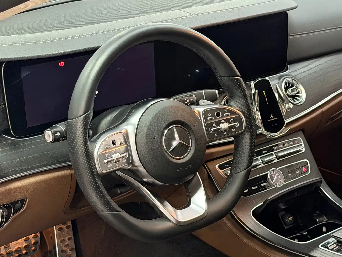Mercedes-Benz E-Class 2019 E 260 L Sport фото 15