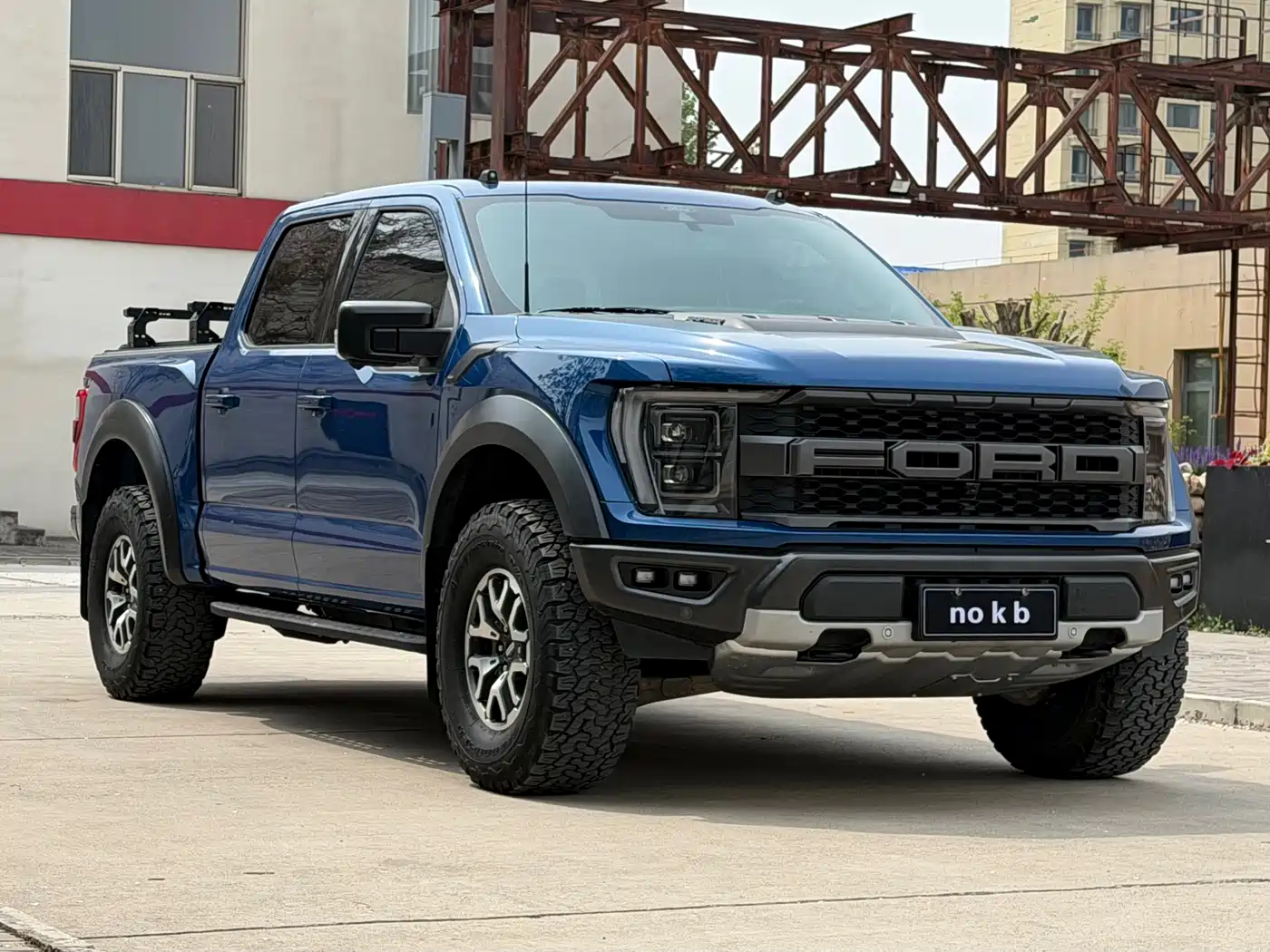 FORD F-150 RAPTOR