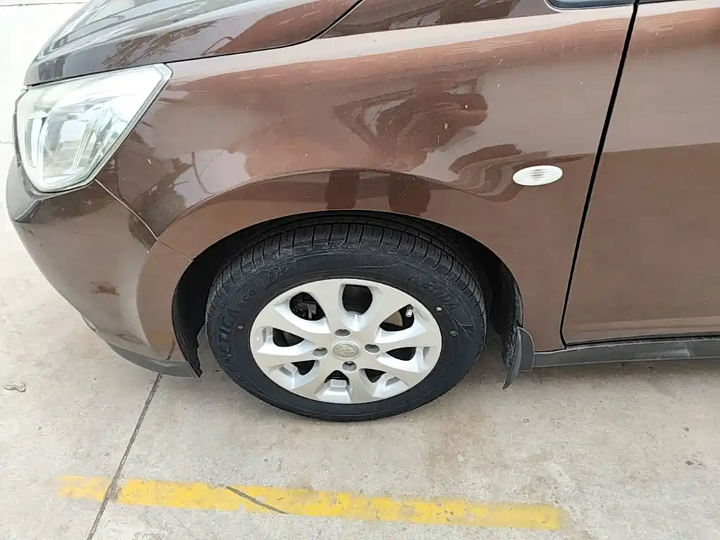 Venucia R50 2016 2016 Model 1.6L Automatic Elite Edition