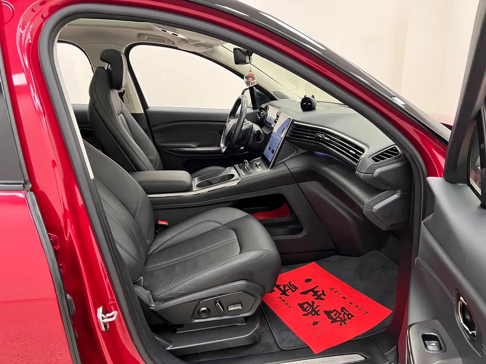 Фото 30 - NIO ES6