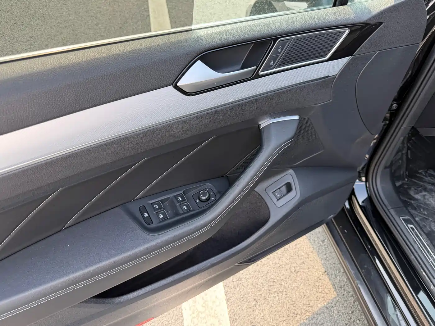Volkswagen Magotan 2025 Popular Edition 280TSI DSG Comfort фото 10