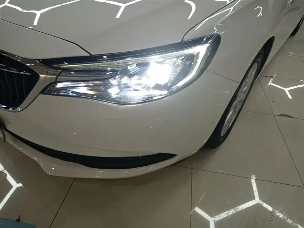 Фото 24 - Buick Excelle