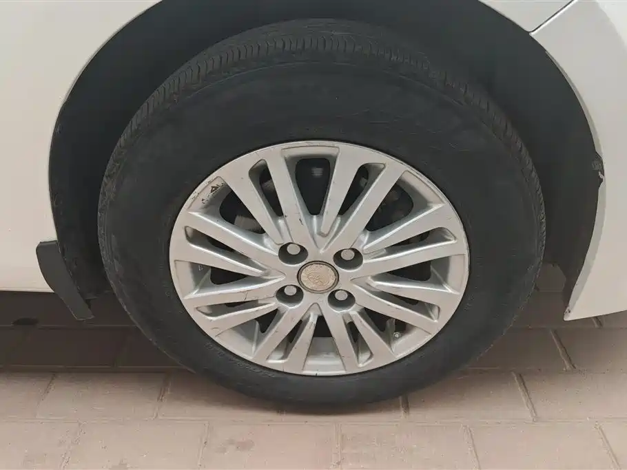 Toyota YARiS L Zhi Xuan 2014 1.3E Manual Charming Edition фото 6
