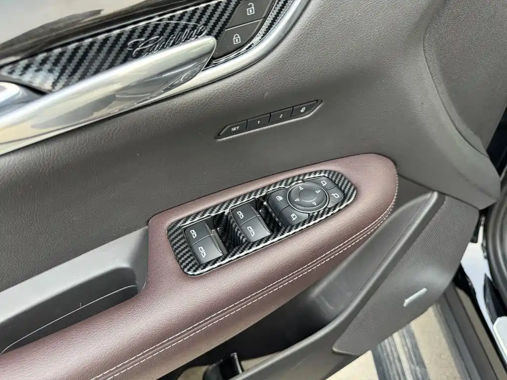 Cadillac XT6 2023 2022 2.0T 6-Seater 2WD Luxury Edition