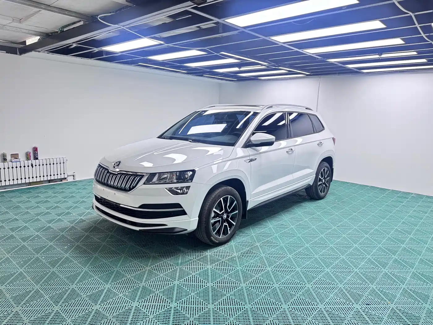 Škoda Karoq 2023 TSI280 Premium Edition