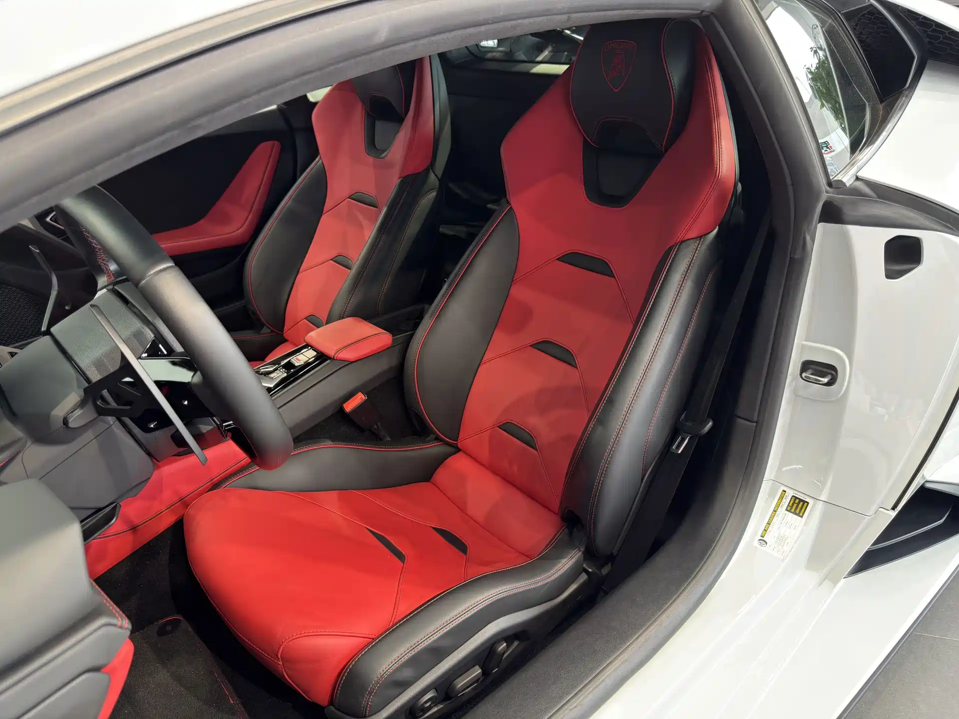 Фото 9 - Lamborghini Huracán