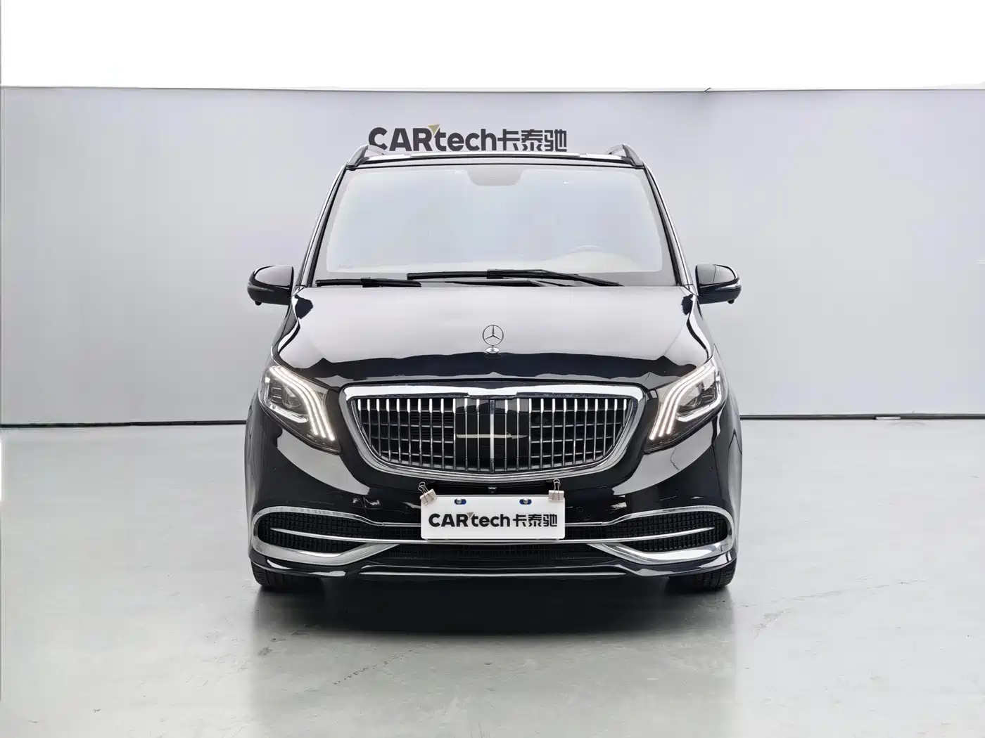Mercedes-Benz Vito 2023 2.0T Elite 7-Seater фото 2