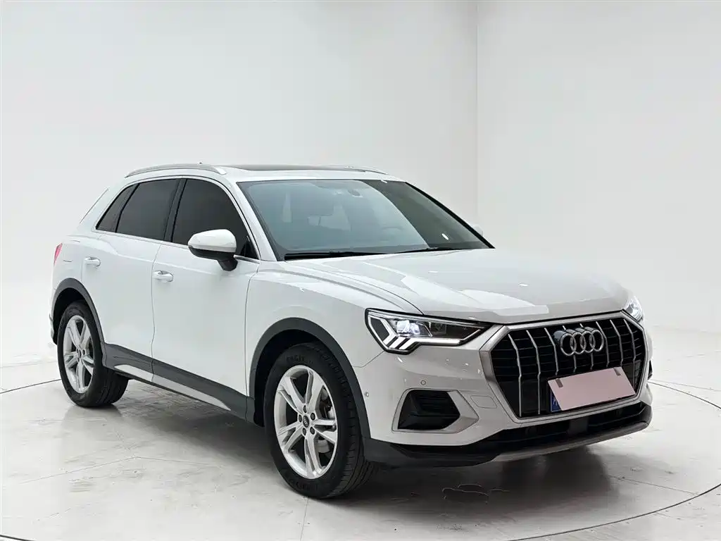 Audi Q3 2022 35 TFSI Fashion Elegance фото 3