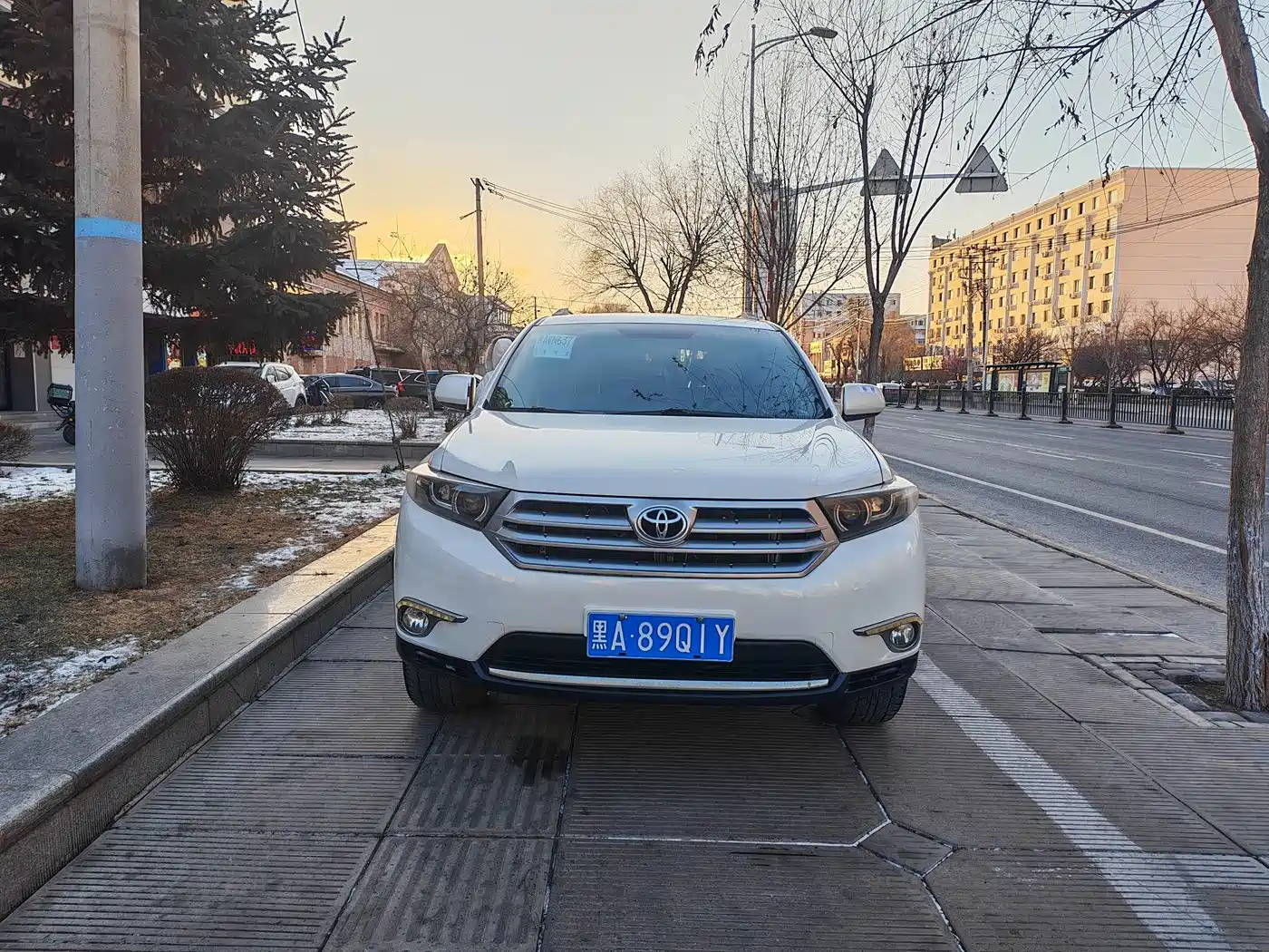Toyota Highlander 2012 2.7L 2WD 5-seater Elite Edition фото 2