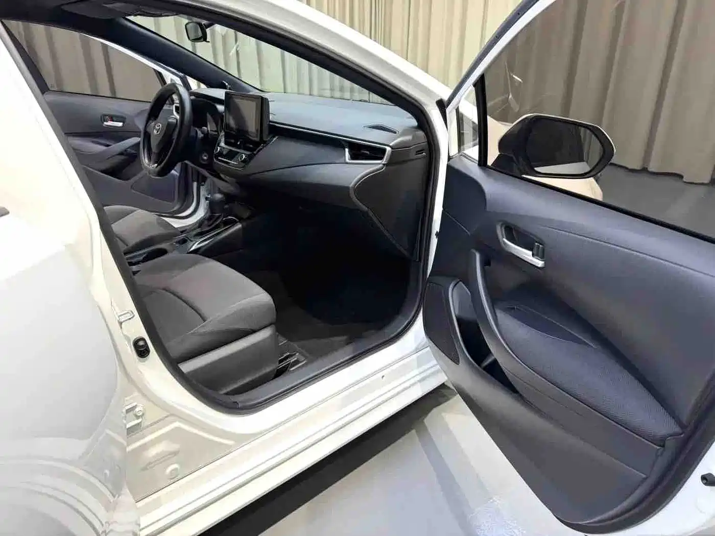 Toyota Levin 2022 TNGA 1.5L CVT Progressive Edition фото 5