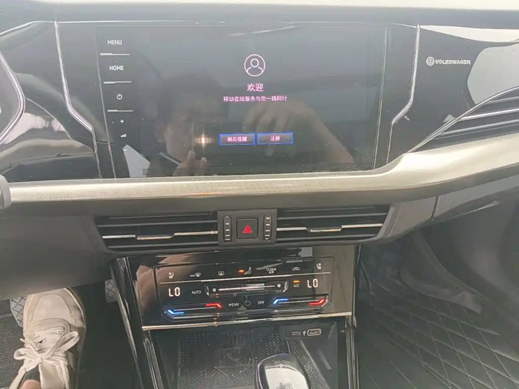 Photo 13 - Volkswagen Passat