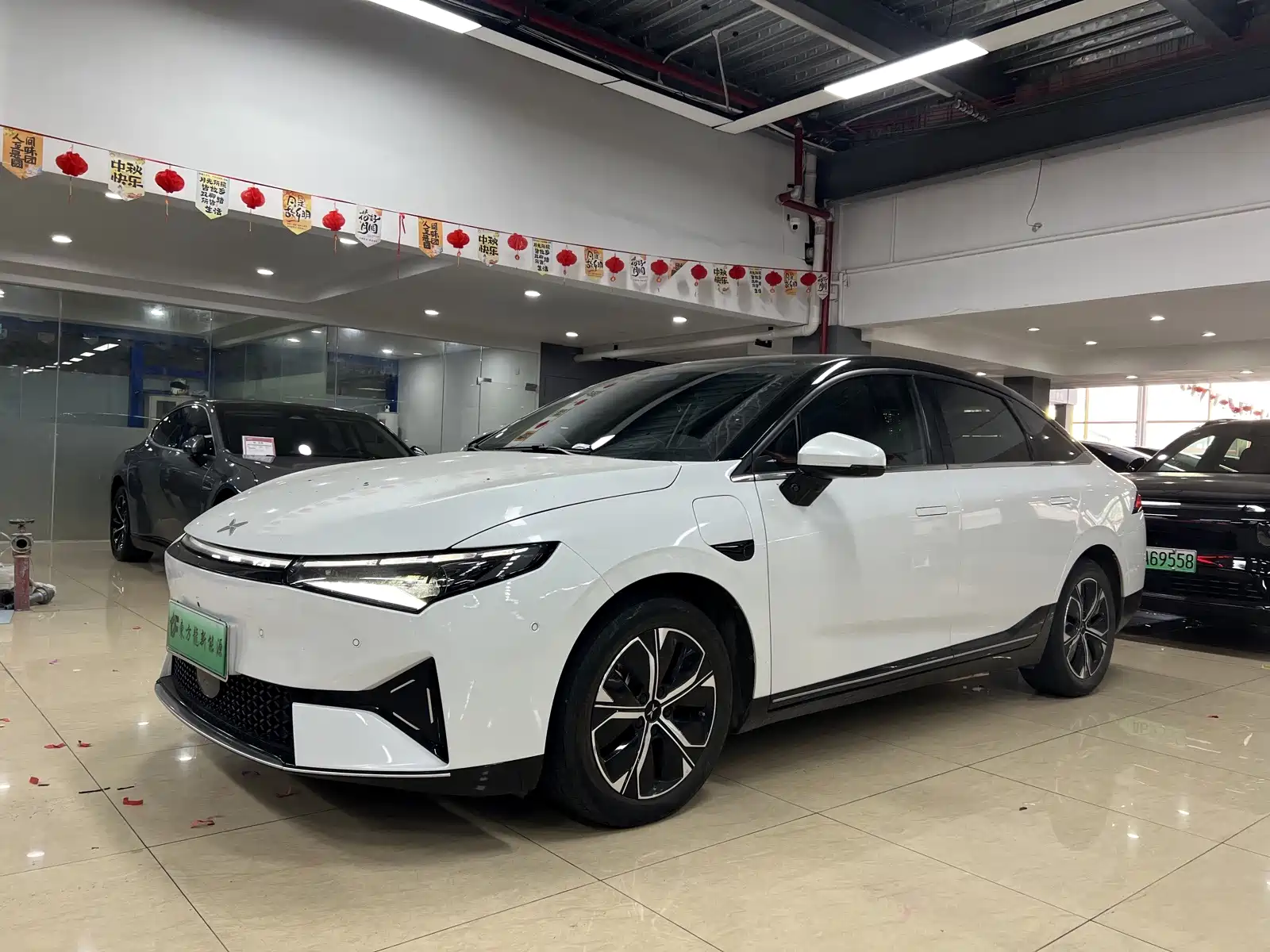 Фото 1 - XPeng P5