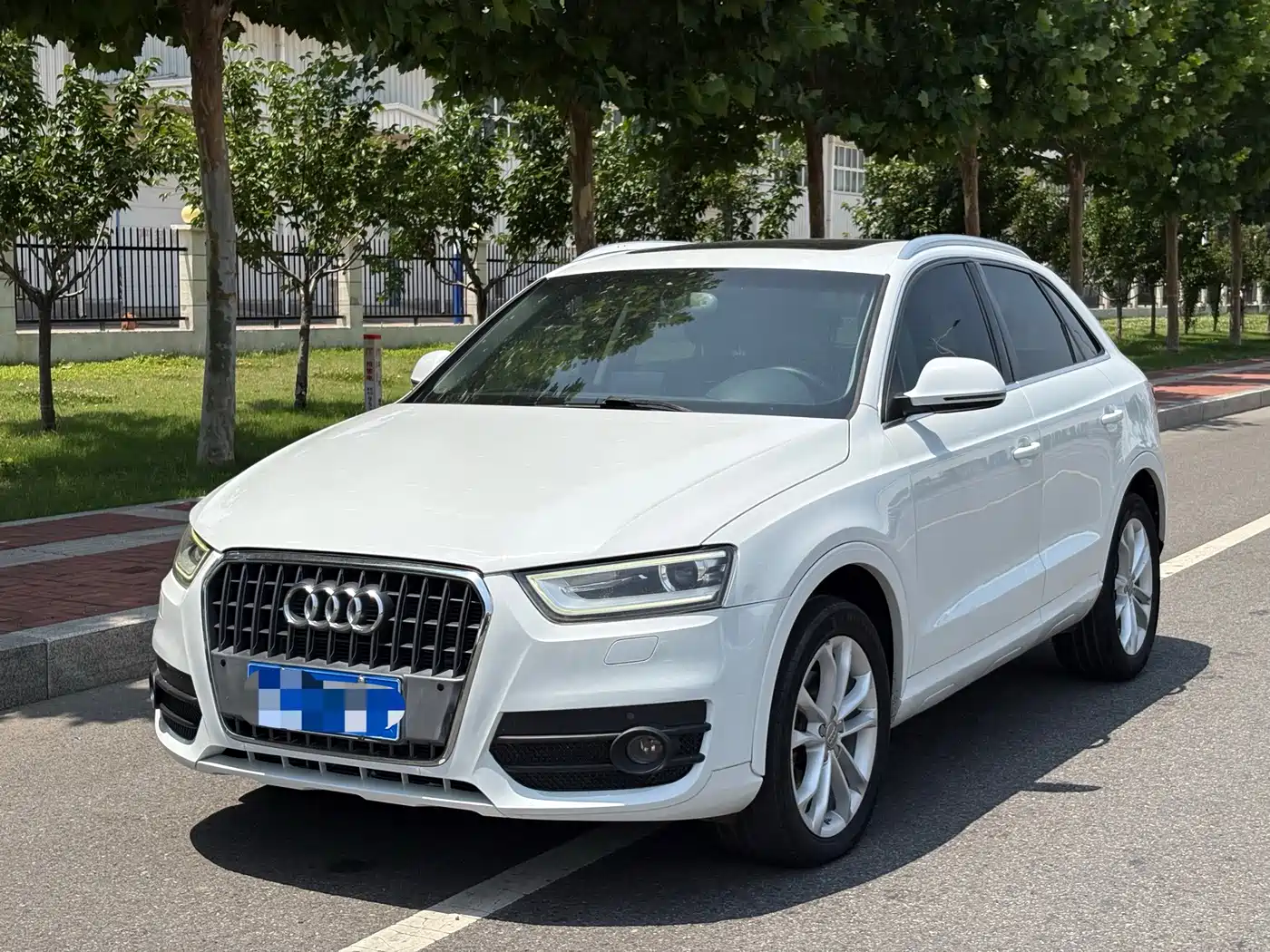 Фото 2 - Audi Q3