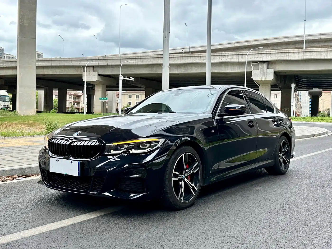 BMW 3-SERIES