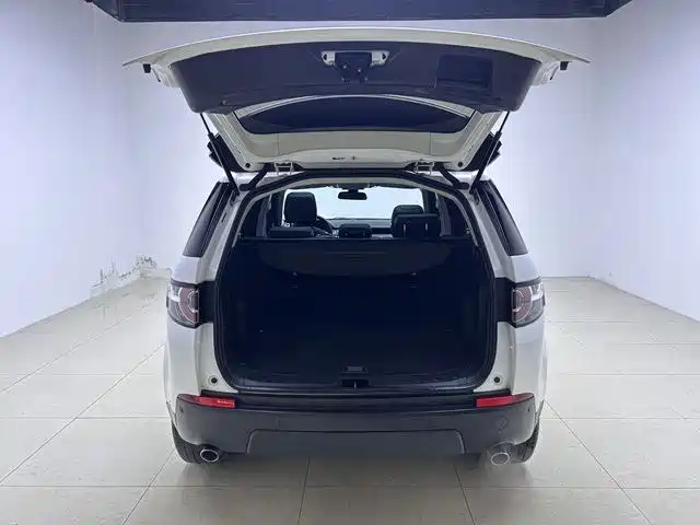 Land Rover Discovery Sport 2017 2.0T PURE фото 14