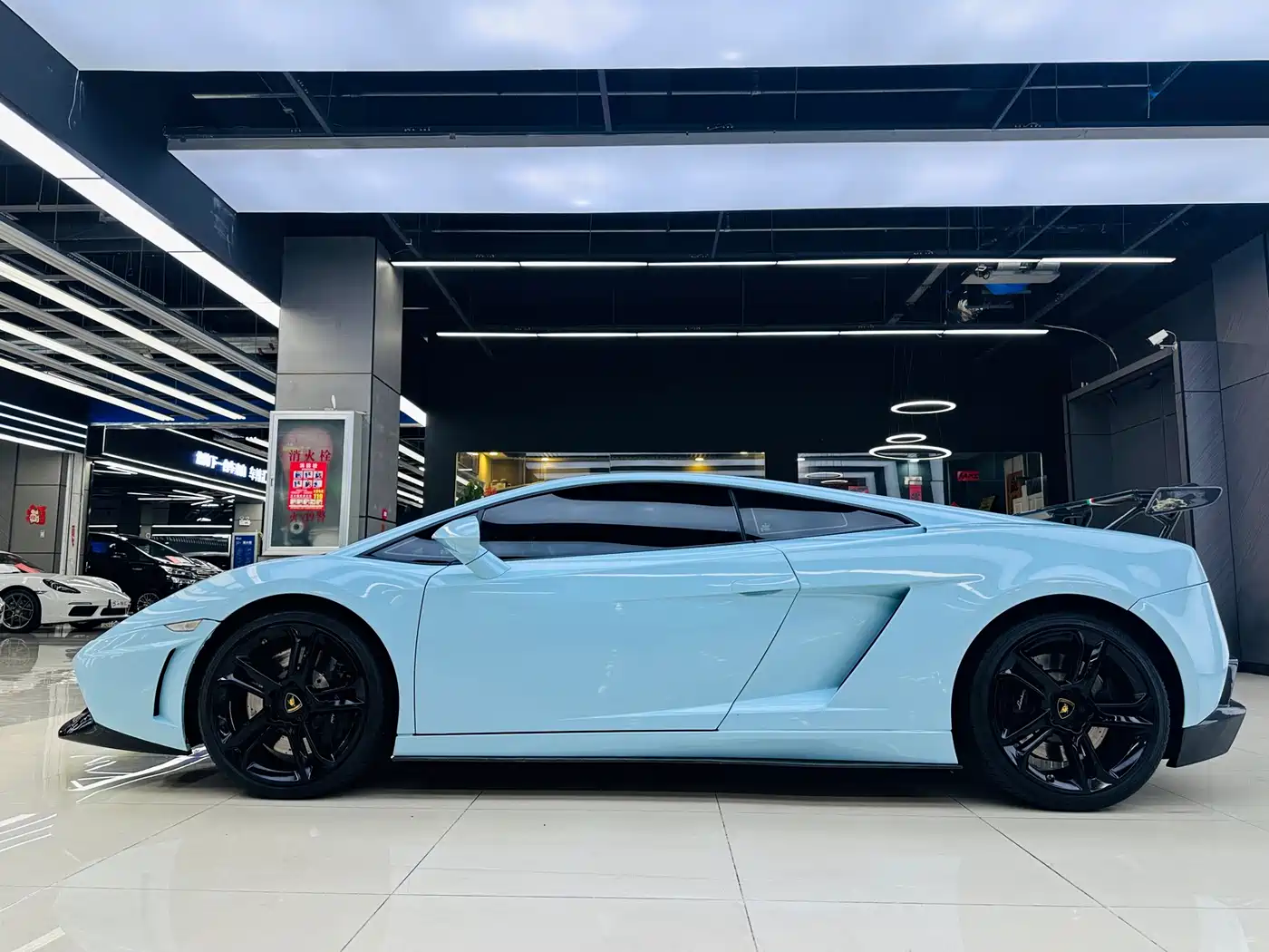 Lamborghini Gallardo 2011 LP 550-2 Tricolore фото 7