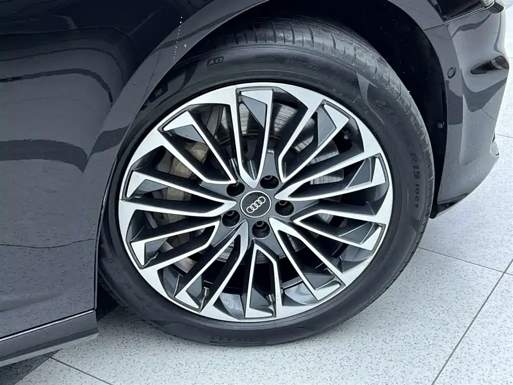 Audi Audi A6L New Energy 2022 55 TFSI e quattro 26