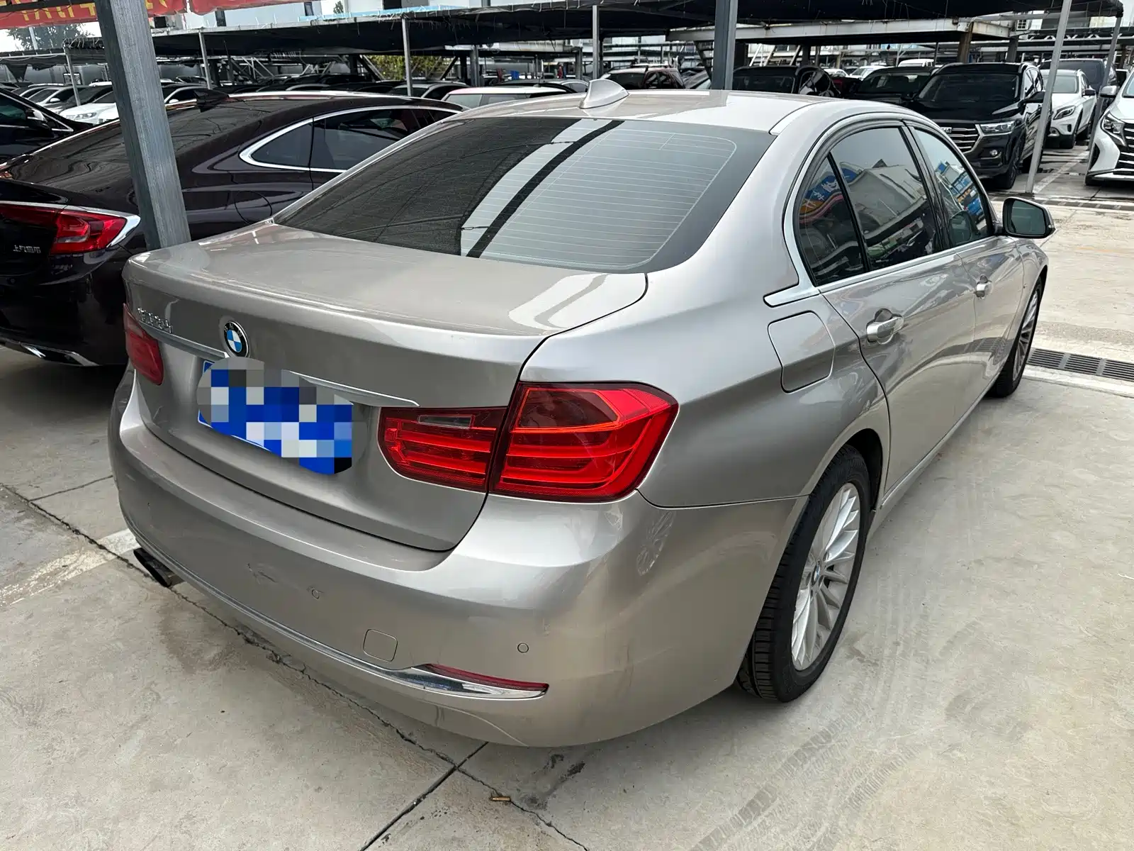 صورة 2 - BMW 3 Series
